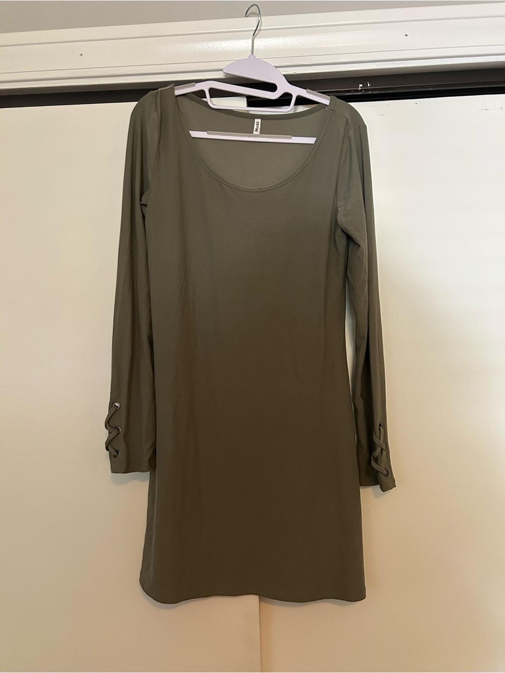 Mudd Olive Long-Sleeve Scoop Neck Dress
